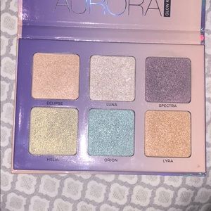 Anastasia Beverly Hills Makeup - NEED GONE!!! ABH AURORA GLOW KIT Anastasia Beverly Hills Makeup - NEED GONE!!! ABH AURORA GLOW KIT